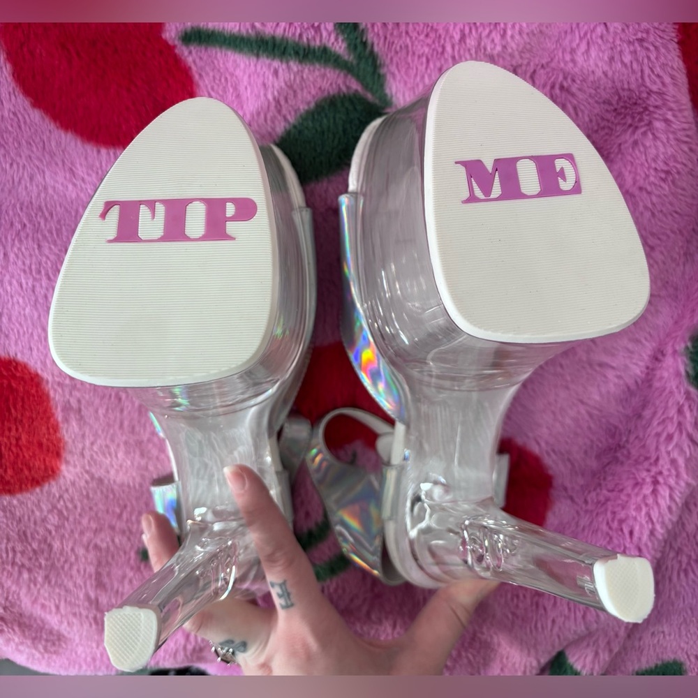 YRU Xtra- Spice $ Platform Heels - Picture 2 of 9